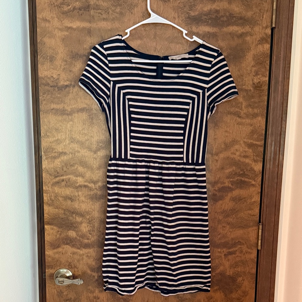 LOFT Navy and Cream Cotton Striped Dress - Size 6